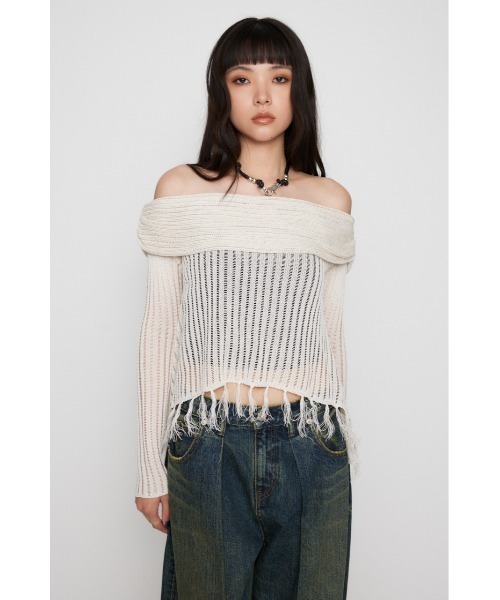 LAGUA GEM(ラグアジェム)の「FRINGE OFF SHOULDER ニット(ニット/セーター・レディース・アイボリー/カーキ/チャコールグレー・FREE)」の13枚目の写真