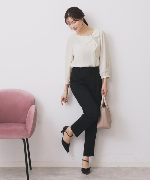 index（インデックス）の「パール調リボンブラウス【洗濯機洗い可/イージーアイロン】（シャツ/ブラウス・レディース・グリーン系/ネイビー/オフホワイト・36/42/38/40）」の6枚目の写真