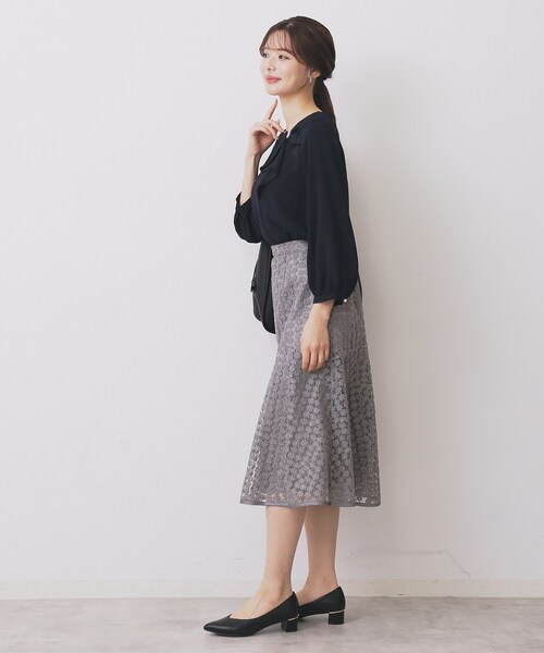 index（インデックス）の「パール調リボンブラウス【洗濯機洗い可/イージーアイロン】（シャツ/ブラウス・レディース・グリーン系/ネイビー/オフホワイト・36/42/38/40）」の10枚目の写真