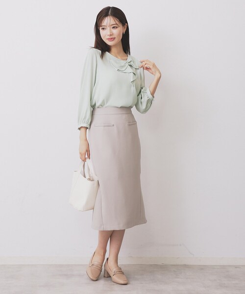 index（インデックス）の「パール調リボンブラウス【洗濯機洗い可/イージーアイロン】（シャツ/ブラウス・レディース・グリーン系/ネイビー/オフホワイト・36/42/38/40）」の14枚目の写真