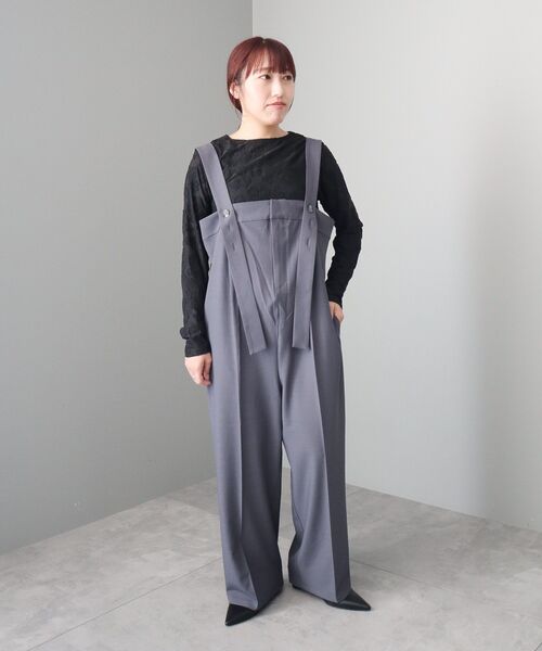 CRAFT STANDARD BOUTIQUE(クラフトスタンダードブティック)の「ワイドサロペットパンツ(サロペット/オーバーオール・レディース・チャコールグレー/ダークネイビー・FREE)」の4枚目の写真