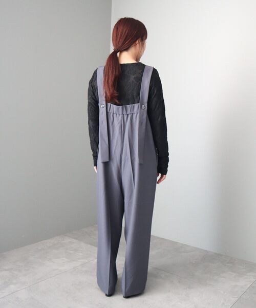 CRAFT STANDARD BOUTIQUE(クラフトスタンダードブティック)の「ワイドサロペットパンツ(サロペット/オーバーオール・レディース・チャコールグレー/ダークネイビー・FREE)」の7枚目の写真