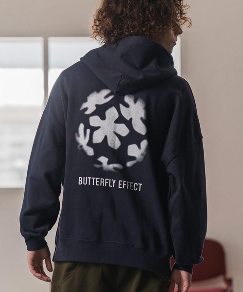 CAMBIO(カンビオ)の「mpa3943- プリントプルPK_Butterfly パーカー(2502115MCB)(パーカー・メンズ・アッシュ/ブラック/ネイビー・M/L/XL)」の17枚目の写真