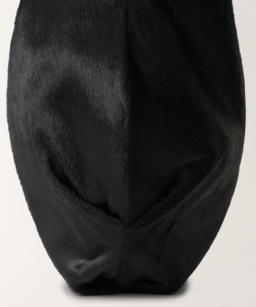 NOTHING WRITTEN(ナッシングリトゥン)の「NOTHING WRITTEN / ナッシングリトゥン Calf-hair shoulder mini bag ショルダーバッグ(ショルダーバッグ・レディース・ブラック・FREE)」の5枚目の写真