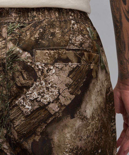 JORDAN BRAND(ジョーダンブランド)の「JORDAN BRAND M J BRK WVN PANT RLT / ジョーダン ブランド ジョーダン BRK ウーヴン パンツ RLT / NIKE【SP】(その他パンツ・メンズ・リアルツリーカモ・S/M/L/XL/XXL)」の7枚目の写真