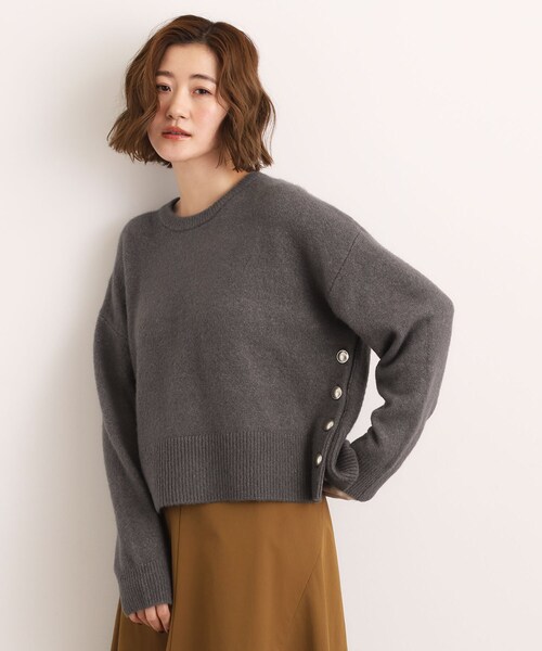 grove（グローブ）の「【洗える】レイヤードにもおすすめ！サイド釦ニット（ニット/セーター・レディース・チャコールグレー/オフホワイト/ピンク/ブルー/ナチュラル・02/03/04/05/01）」の13枚目の写真