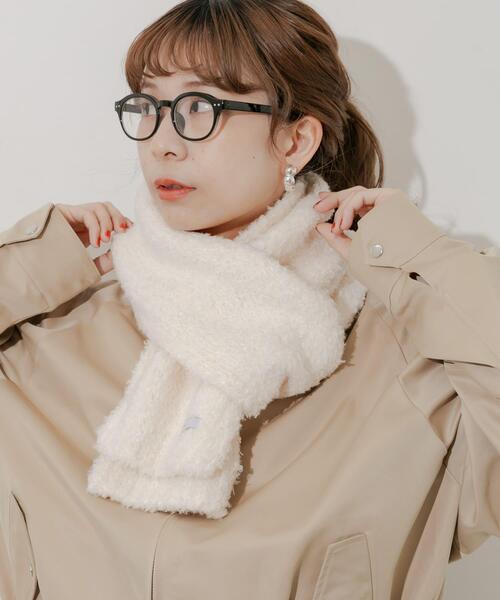 SMELLY（スメリー）の「ボアニットマフラー（マフラー・レディース・グレー/アイボリー/ブラック/ベージュ・-）」の2枚目の写真