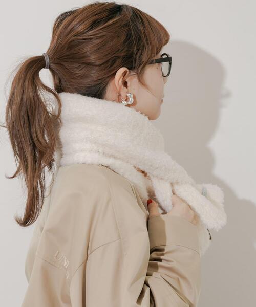 SMELLY（スメリー）の「ボアニットマフラー（マフラー・レディース・グレー/アイボリー/ブラック/ベージュ・-）」の7枚目の写真