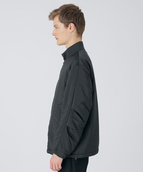 BLACK LABEL CRESTBRIDGE(ブラックレーベル・クレストブリッジ)の「【BLACK lab.】Thermore(R)ライトウェイトパデッドブルゾン(ブルゾン・メンズ・ブラック・M/XL/L)」の4枚目の写真