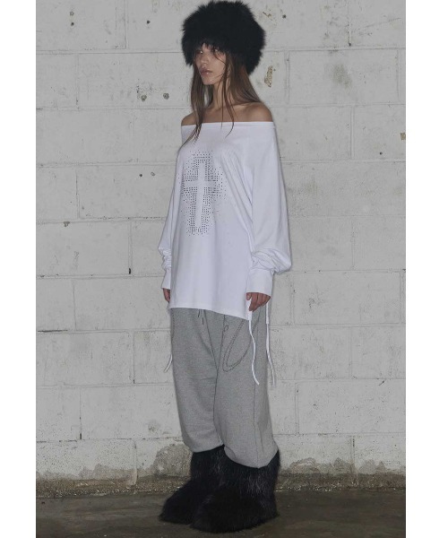 FANCY CLUB(ファンシークラブ)の「A'GEM/9 × .kom 『FANCY CLUB/ファンシークラブ』DIVINE CROSS OFF-SHOULDER TEE /クロスオフショルダー長袖Tシャツ(Tシャツ/カットソー・レディース・ブラック/ホワイト・FREE)」の14枚目の写真