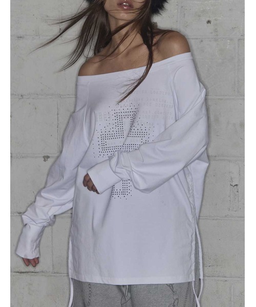 FANCY CLUB(ファンシークラブ)の「A'GEM/9 × .kom 『FANCY CLUB/ファンシークラブ』DIVINE CROSS OFF-SHOULDER TEE /クロスオフショルダー長袖Tシャツ(Tシャツ/カットソー・レディース・ブラック/ホワイト・FREE)」の11枚目の写真