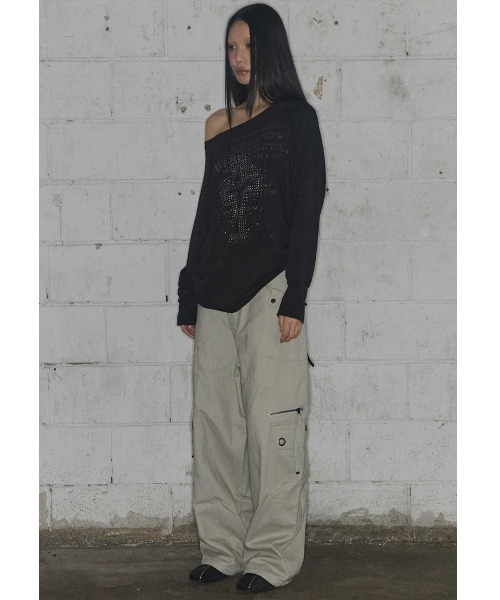 FANCY CLUB(ファンシークラブ)の「A'GEM/9 × .kom 『FANCY CLUB/ファンシークラブ』DIVINE CROSS OFF-SHOULDER TEE /クロスオフショルダー長袖Tシャツ(Tシャツ/カットソー・レディース・ブラック/ホワイト・FREE)」の7枚目の写真