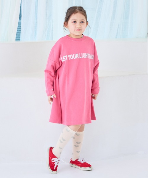 LSP WOW（エルエスピーワオ）の「【LSP WOW!】裏毛BIGプリントワンピース（ワンピース・キッズ・チャコール/ベージュ/ラベンダー/ピンク・120/110/100/90/80/130）」の16枚目の写真