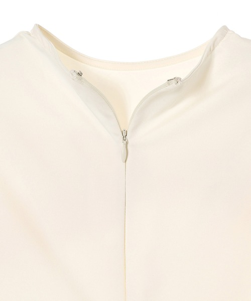 rokh（ロク）の「rokh TWISTED KNOT HALF SLEEVE TOP R0CA304（Tシャツ/カットソー・レディース・ホワイト/ブラック・34）」の6枚目の写真