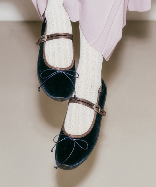 ROCKFISH WEATHERWEAR(ロックフィッシュウェザーウェア)の「BELLA MARYJANES(PEBBLE SOLE)(バレエシューズ・レディース・ブラウン/ピンク/ブラック/オリーブ/ブラック系/ネイビー/クリーム/パープル・23.0cm/23.5cm/24.0cm/24.5cm/25.0cm)」の1枚目の写真