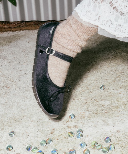 ROCKFISH WEATHERWEAR(ロックフィッシュウェザーウェア)の「BELLA MARYJANES(PEBBLE SOLE)(バレエシューズ・レディース・ブラウン/ピンク/ブラック/オリーブ/ブラック系/ネイビー/クリーム/パープル・23.0cm/23.5cm/24.0cm/24.5cm/25.0cm)」の2枚目の写真