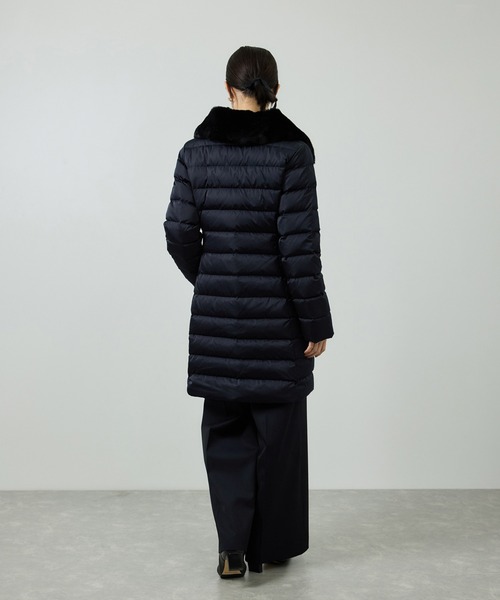 ROPE'(ロペ)の「サテンロング丈ダウンコート/イージーケア(ダウンジャケット/コート・レディース・ネイビー/ブラック・36/38)」の20枚目の写真