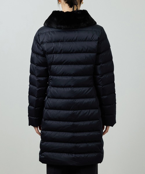 ROPE'(ロペ)の「サテンロング丈ダウンコート/イージーケア(ダウンジャケット/コート・レディース・ネイビー/ブラック・36/38)」の4枚目の写真