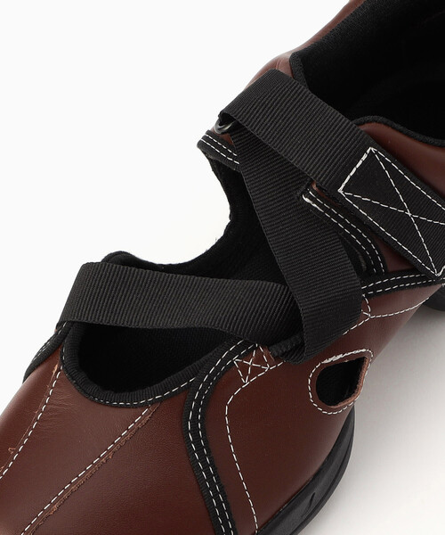 Foundry Mews（ファウンドリーミューズ）の「Foundry Mews/ファウンドリーミューズ Britney / レザーシューズ (23cm～24cmサイズ展開)（スニーカー・レディース・ブラウン・36/37/38）」の6枚目の写真