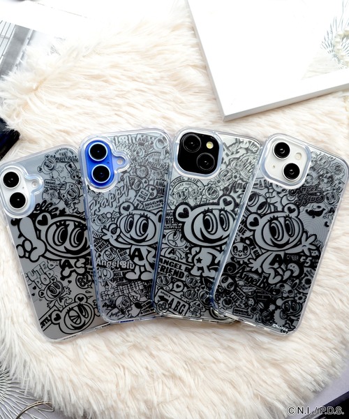 ANGEL BLUE（エンジェルブルー）の「エンジェルブルー メタリック背面ケース（スマホケース/カバー・レディース・シルバー系1/シルバー系2/シルバー系3/シルバー系4・iPhone 16/iPhone 13/14/15）」の17枚目の写真