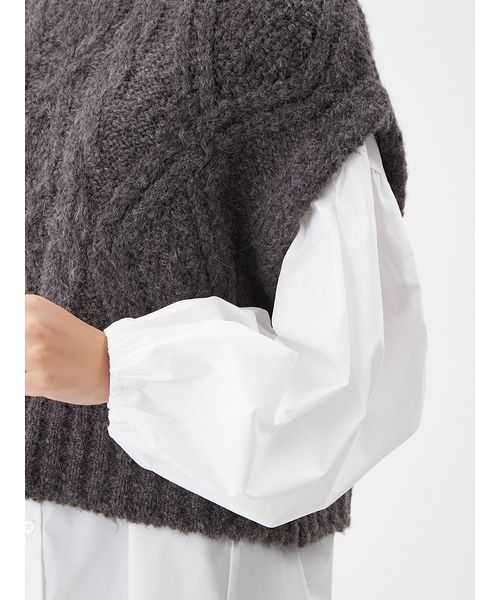 Mila Owen（ミラオーウェン）の「【セットアイテム】ケーブルベストシャツレイヤードSET（シャツ/ブラウス・レディース・ミント/グレー/アイボリー・F）」の9枚目の写真