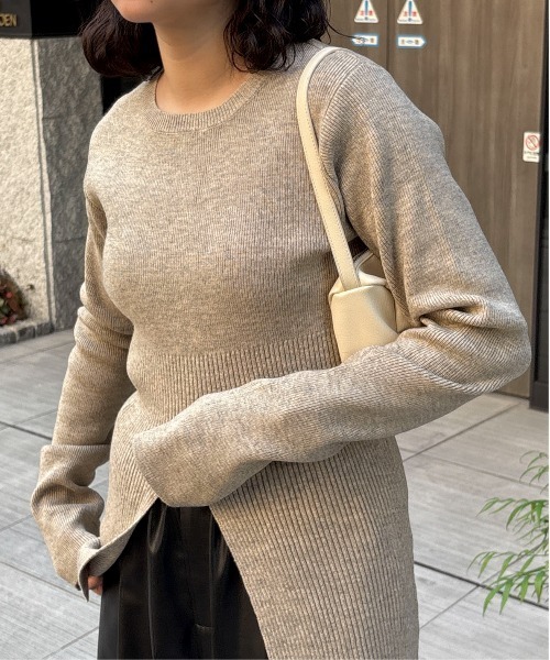 feepur（フェピュール）の「【ハンドウォッシャブル】ヘムスリットリブニット（ニット/セーター・レディース・ブラウン/グレー/アイボリー/ブラック・MEDIUM）」の13枚目の写真