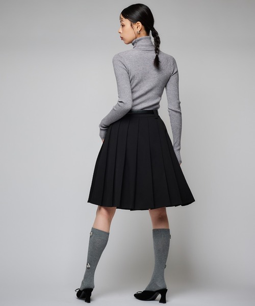 Narcissus(ナルシス)の「プリーツミディスカート/ミディアム丈/オフィスカジュアル/ベルト付き(スカート・レディース・グレー/ブラック・FREE)」の4枚目の写真