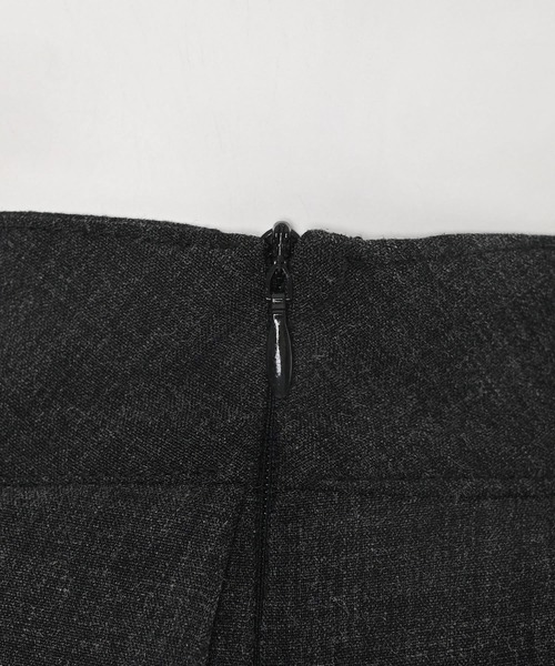 Narcissus(ナルシス)の「プリーツミディスカート/ミディアム丈/オフィスカジュアル/ベルト付き(スカート・レディース・グレー/ブラック・FREE)」の17枚目の写真