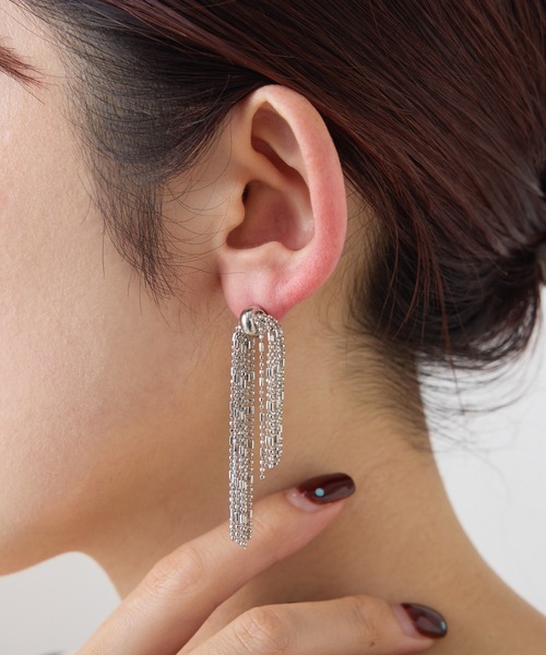 COLLAGE GALLARDAGALANTE(コラージュガリャルダガランテ)の「【OT】PAPILLONNER/フリンジピアス(ピアス(両耳用)・レディース・シルバー・FREE)」の1枚目の写真