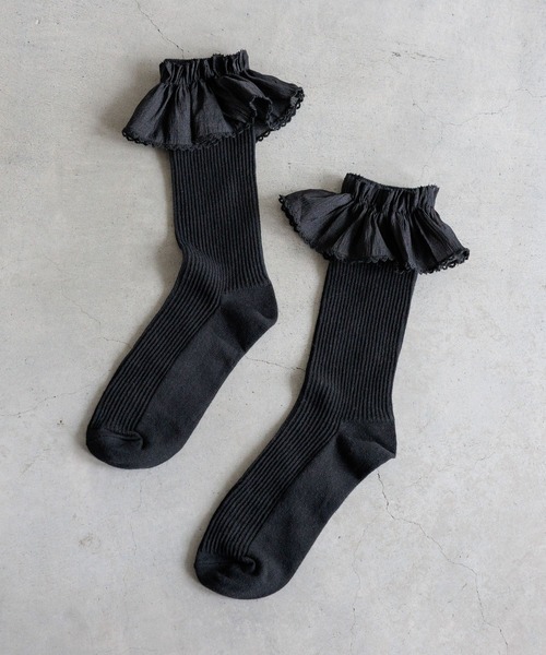 LOWRYS FARM(ローリーズファーム)の「フリルツキソックス 603932(ソックス/靴下・レディース・オフホワイト/ブラック・FREE)」の1枚目の写真