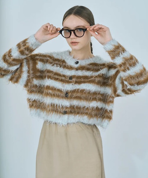 merrylatte(メリーラテ)の「multi border shaggy knit(ニット/セーター・レディース・ベージュ・FREE)」の4枚目の写真