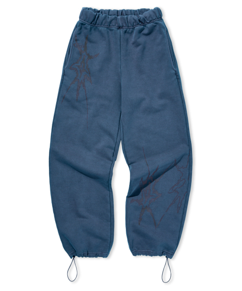 VENHIT(ベンヒット)の「スパーク ピグメント ワイドパンツ ダストブルー(スウェットパンツ・レディース・ブルー・MEDIUM/LARGE/X-LARGE)」の1枚目の写真