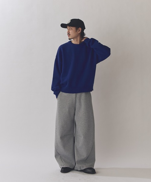 Lui's（ルイス）の「クロップドクルーネックニット（ニット/セーター