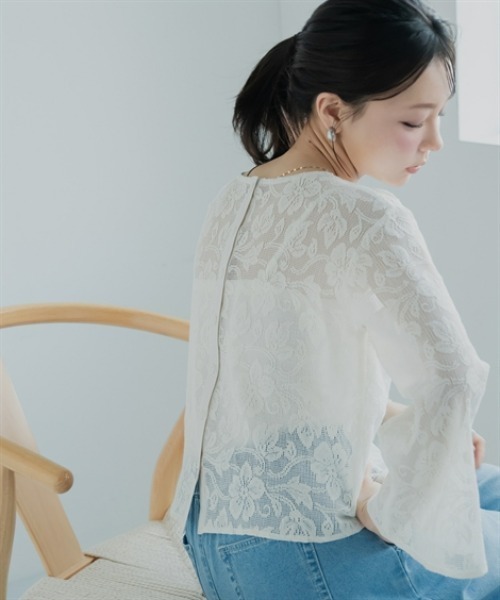 Petitjo(プッチージョ)の「小さいサイズ 2WAYフレア袖レースブラウス 低身長さん・小柄女性(シャツ/ブラウス・レディース・アイボリー/ブラック・PL/PM/PS/PSS)」の1枚目の写真