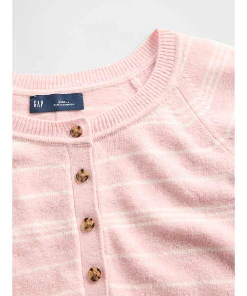 GAP(ギャップ)の「CashSoft カシミヤタッチ ヘンリーネックセーター(ニット/セーター・レディース・ピンク/ブルー/ブラック/ベージュ・L/S/XS/XXS/XL/M)」の5枚目の写真