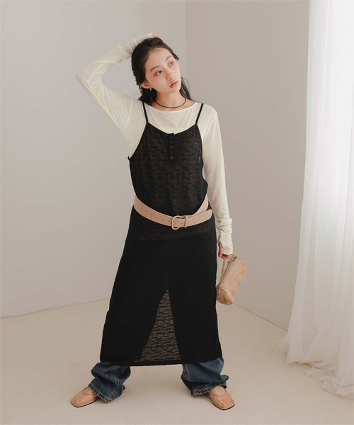 miette(ミエット)の「フィンガーホールシアートップス(Tシャツ/カットソー・レディース・カーキ/グレイッシュベージュ/ライトブルー/杢グレー/オフホワイト/ブラック系その他/ホワイト系その他・S/M/L)」の12枚目の写真