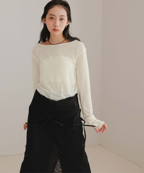 miette(ミエット)の「フィンガーホールシアートップス(Tシャツ/カットソー・レディース・カーキ/グレイッシュベージュ/ライトブルー/杢グレー/オフホワイト/ブラック系その他/ホワイト系その他・S/M/L)」の13枚目の写真