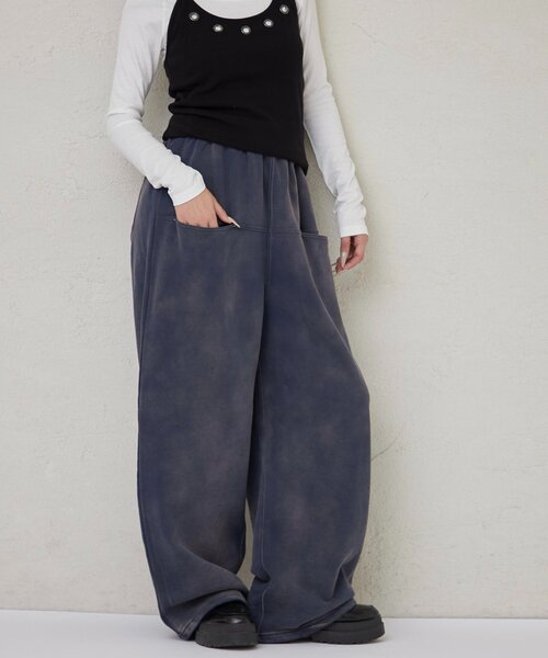WHO'S WHO gallery（フーズフーギャラリー）の「SLASH POCKET WASHED SWEAT EASY PANTS（スウェットパンツ・レディース・ネイビー/サックスブルー/ピンク・X-SMALL/SMALL/MEDIUM）」の4枚目の写真