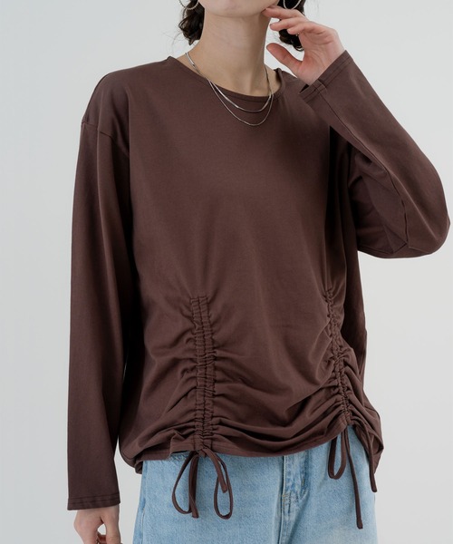 SABUROKU(サブロク)の「【SABUROKU】きゅっと絞った シルエットが可愛い 裾ドロストプルオーバー(Tシャツ/カットソー・レディース・グレー/ブルー/ブラウン・M)」の4枚目の写真