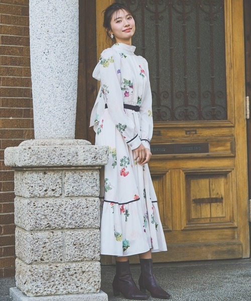 クラシックフラワーワンピース（ワンピース）｜AND COUTURE（アンド