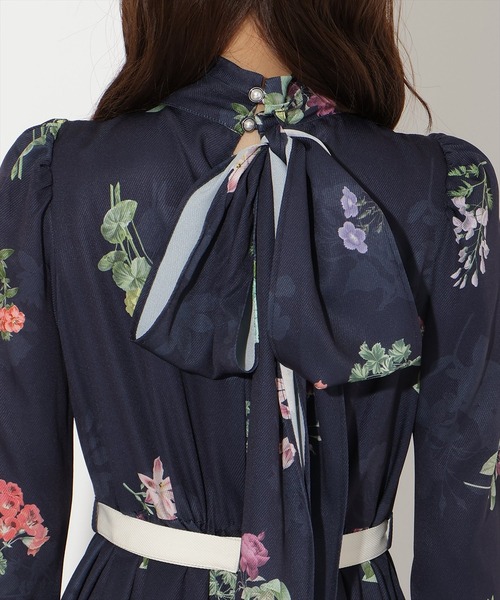 AND COUTURE(アンドクチュール)の「クラシックフラワーワンピース(ワンピース・レディース・ホワイト系その他/ブルー系その他/グリーン系その他・FREE)」の17枚目の写真