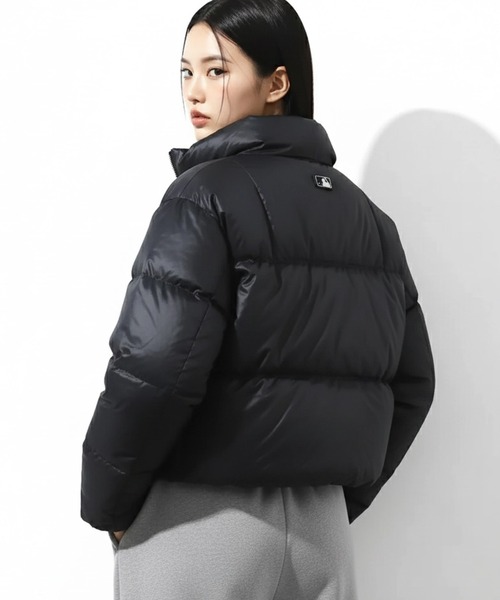 MLB Korea(エムエルビーコリア)の「【MLB KOREA/エムエルビーコリア】Cropped Curve Padding Down JKT/ クロップド カーブ パディング ダウンジャケット(ダウンジャケット/コート・レディース・ブラック/ラベンダー/ブラウン・S/M)」の5枚目の写真