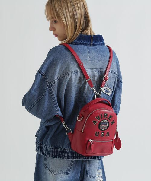 AVIREX(アヴィレックス)の「《直営店限定》VARSITY LEATHER MINI BACKPACK(バックパック/リュック・レディース・ブラック/レッド・F)」の2枚目の写真