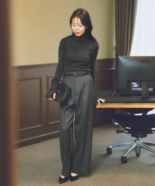 plage(プラージュ)の「toulou wide slax パンツ(スラックス・レディース・チャコールグレー/キャメル・38/34)」の3枚目の写真