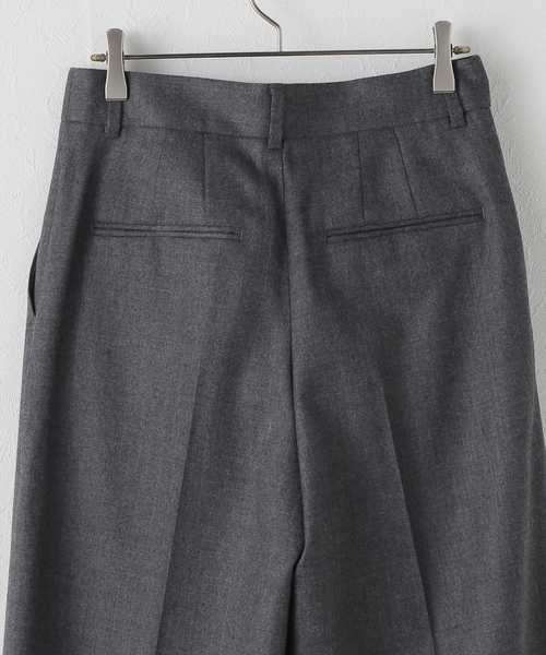 plage(プラージュ)の「toulou wide slax パンツ(スラックス・レディース・チャコールグレー/キャメル・38/34)」の17枚目の写真