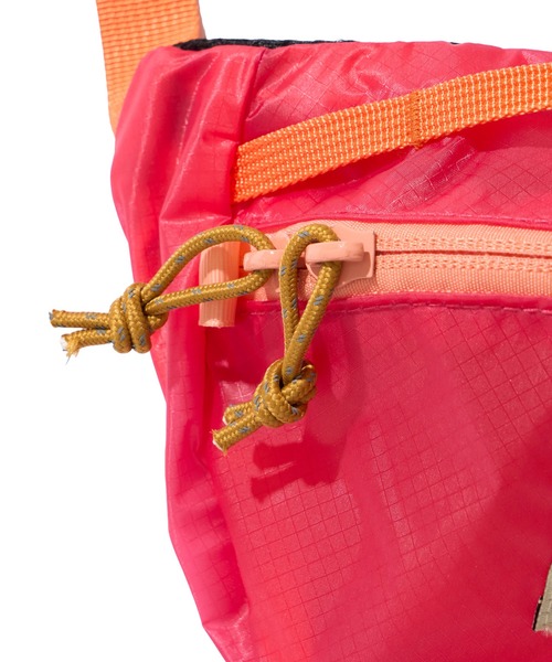 COBMASTER(コブマスター)の「【COBMASTER / コブマスター】BLOOM WAIST BAG(ボディバッグ/ウエストポーチ・レディース・ブルー/グリーン/ピンク・FREE)」の9枚目の写真