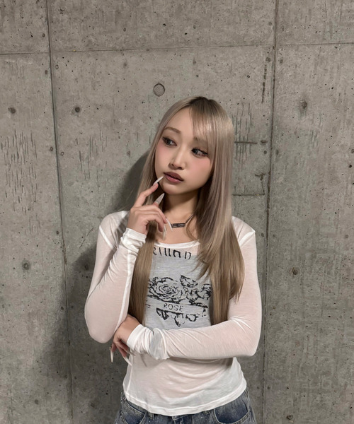 DAESE TOKYO(デセトウキョウ)の「『DAESE TOKYO/デセトウキョウ』ローズデザイントップ(Tシャツ/カットソー・レディース・グレー/ホワイト・S/M/L)」の4枚目の写真