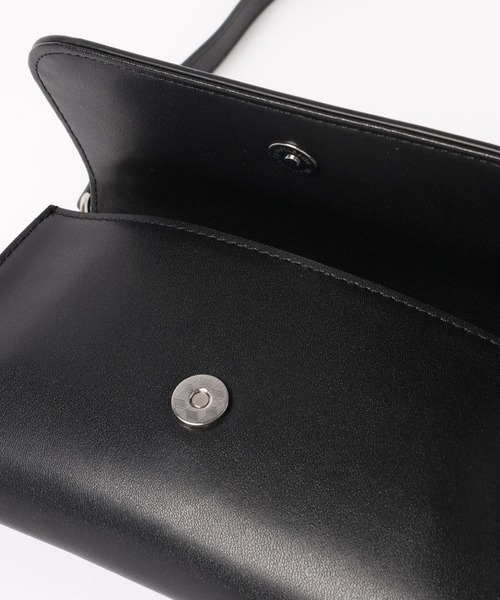 LOWRYS FARM（ローリーズファーム）の「フェイクレザー２ＷＡＹウエストポーチ　640622（ボディバッグ/ウエストポーチ・レディース・ブラウン/ブラック・FREE）」の15枚目の写真