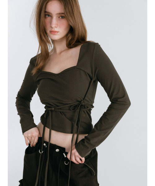 MOIFAIRE(モイフェア)の「RIBBON HEART NECK T-SHIRT / CHARCOAL(Tシャツ/カットソー・レディース・その他・ONE SIZE)」の1枚目の写真