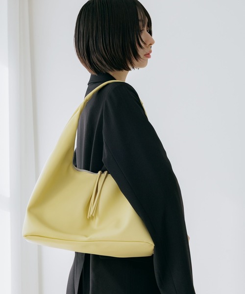 PAGEBOY（ページボーイ）の「トライアングルBAG（トートバッグ・レディース・ブラック/イエロー・FREE）」の9枚目の写真